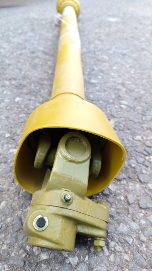 Kardan 1210mm, 460Nm , F23 strizna spojka