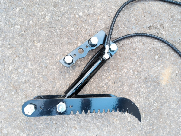 Hydraulicky pridržiavač palec 3