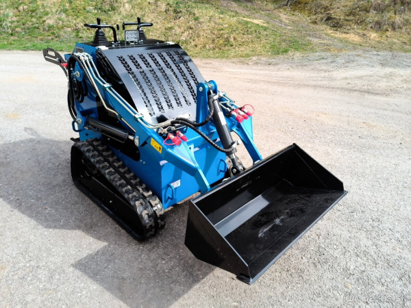 Nakladač pásový S460 1