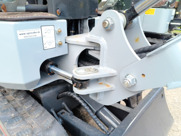 Minibáger DW08 - 800kg 3