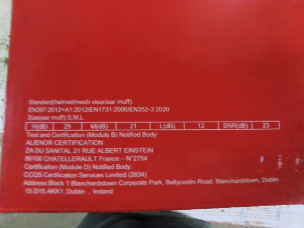 Lesnícka hobby prilba 12