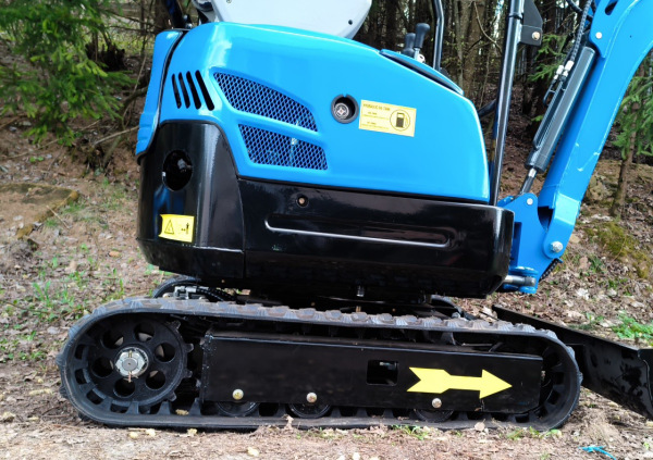 Minibáger 1500kg mimoosé kopanie 1