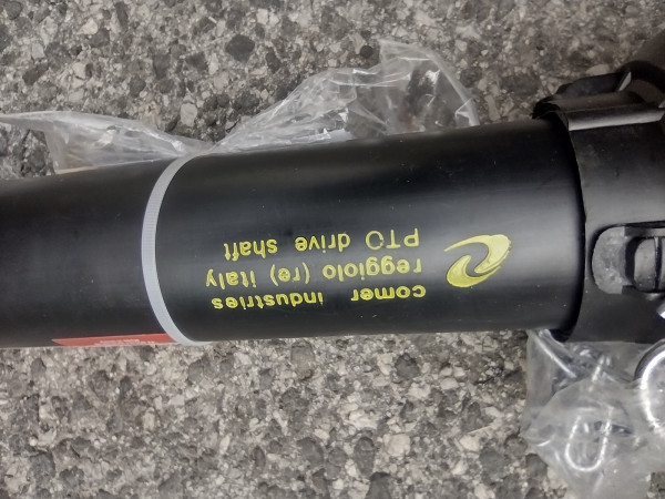 Kĺbový hriadeľ 560mm,830Nm , B6 1