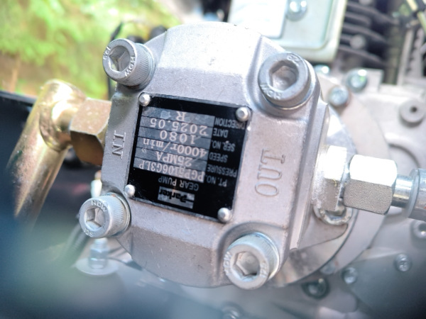 Minibáger HT11 joystick 4