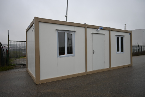 Kontajner rozmer 2,4x6x2,6m 4